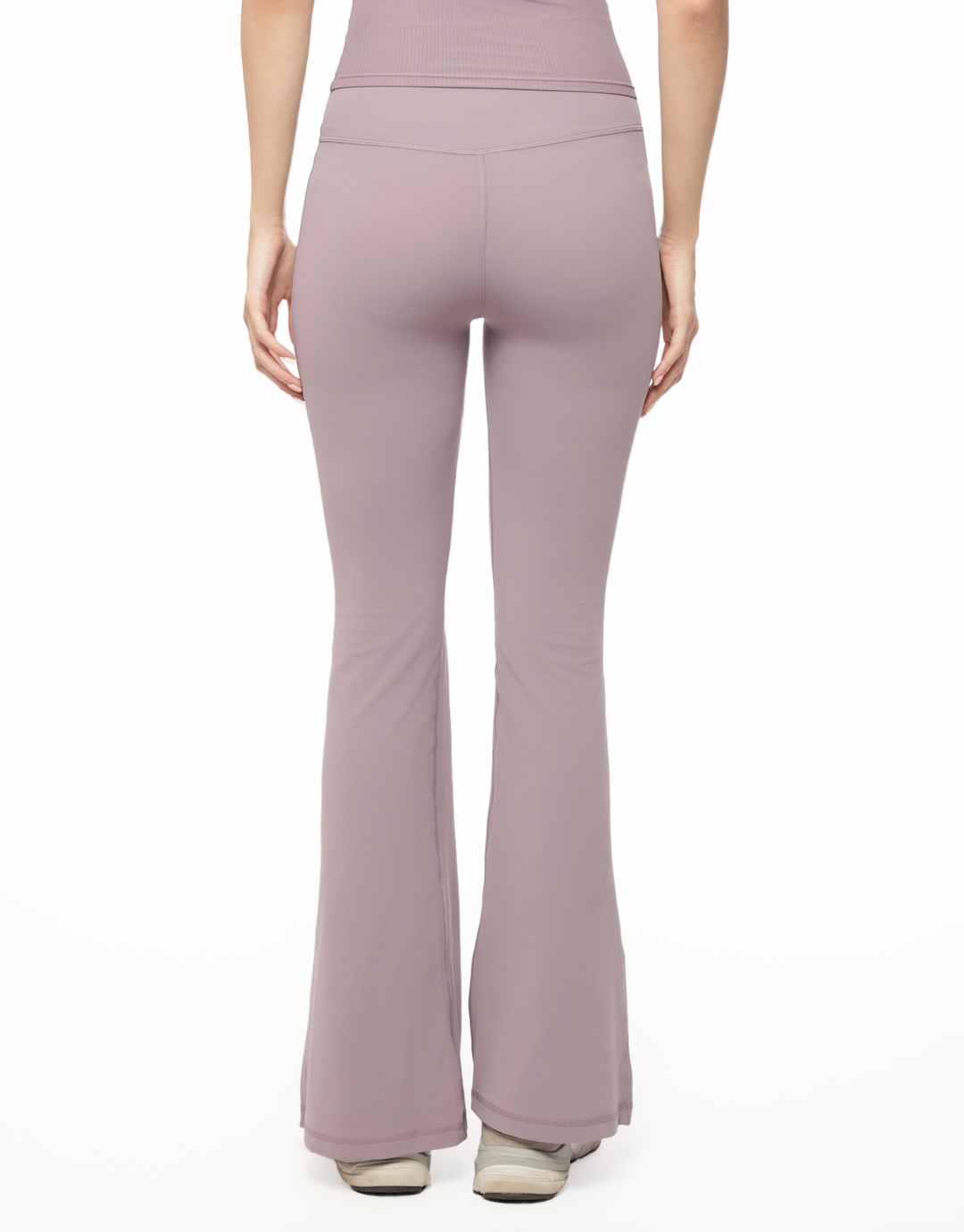 SEAMLESS HIGH-RISE FLARED PANT TARO LATTE